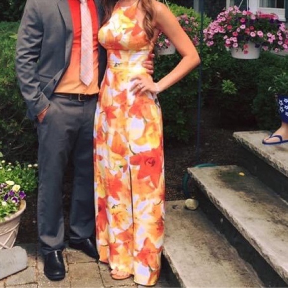 Guess Halter Neck Open Back Tropical Orange Floral Front Slit Maxi Dress sz 0 - Picture 2 of 14